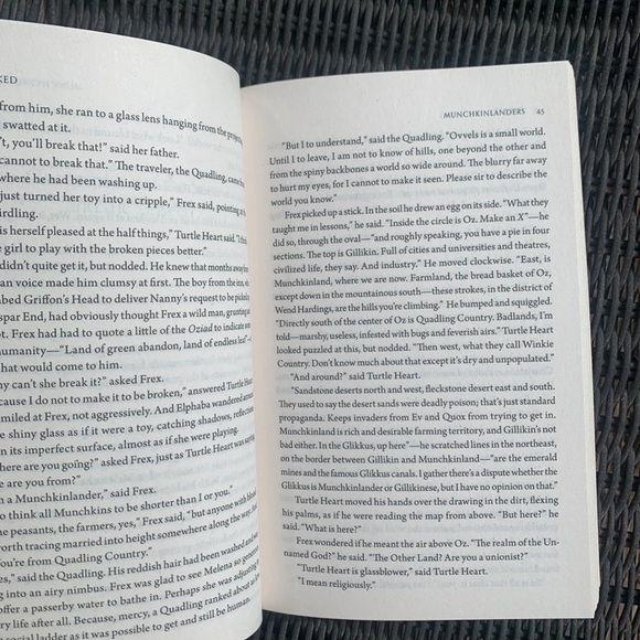 Wicked book - Picture 2 of 3